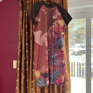 Lovely autumnal dress by smash.